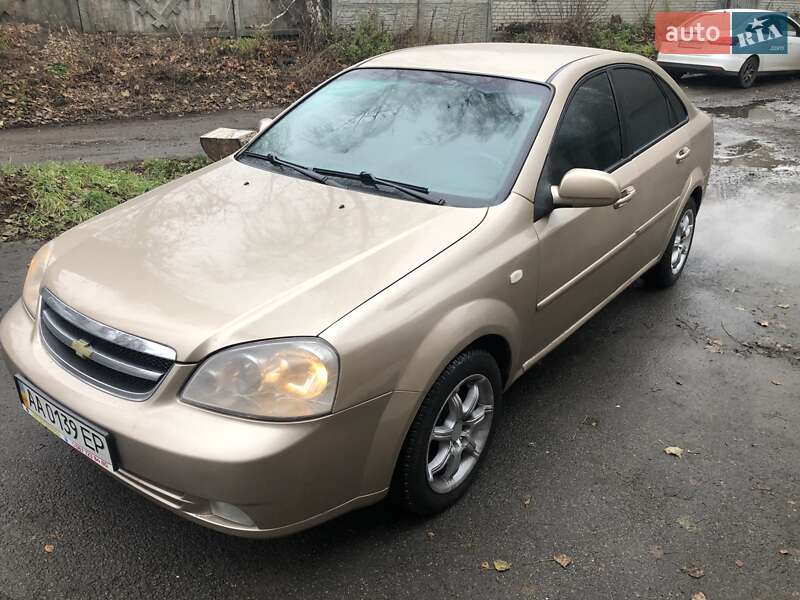Седан Chevrolet Lacetti 2007 в Киеве