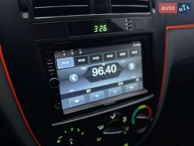 Седан Chevrolet Lacetti 2012 в Киеве фото 21 Седан Chevrolet Lacetti 2012 в Киеве