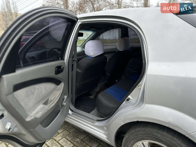 Хэтчбек Chevrolet Lacetti 2005 в Николаеве