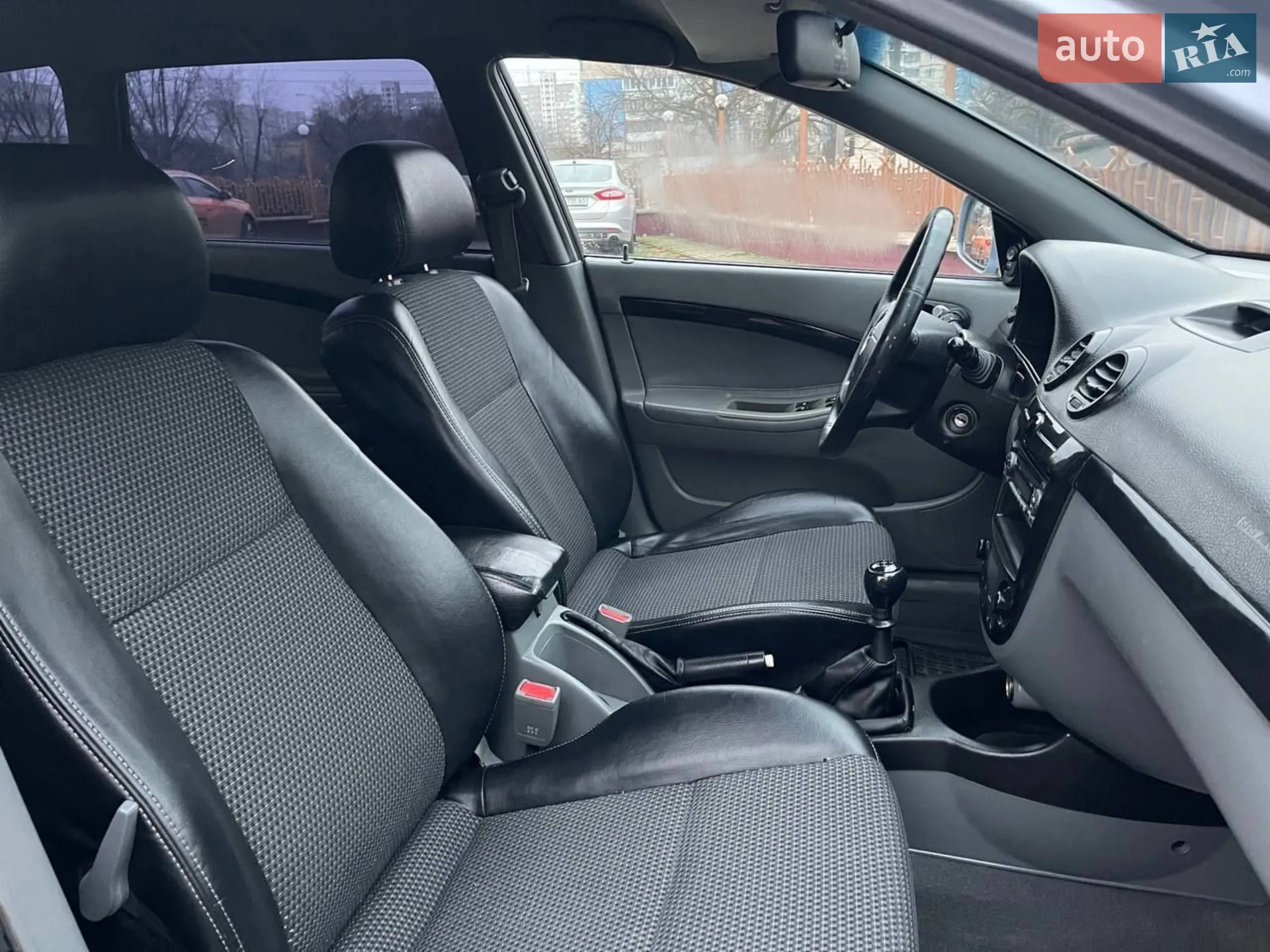 2010 Chevrolet Lacetti - мініатюра 12