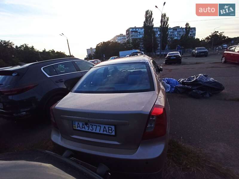 Седан Chevrolet Lacetti 2005 в Києві фото 10 Седан Chevrolet Lacetti 2005 в Києві