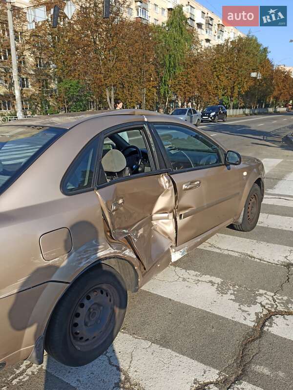 Седан Chevrolet Lacetti 2005 в Києві фото 8 Седан Chevrolet Lacetti 2005 в Києві