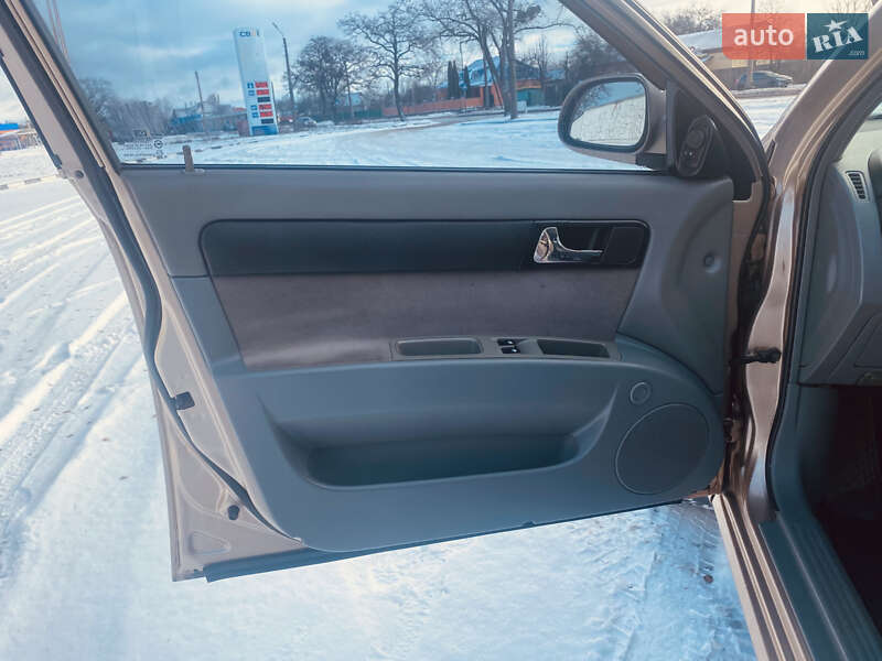 Седан Chevrolet Lacetti 2007 в Полтаві