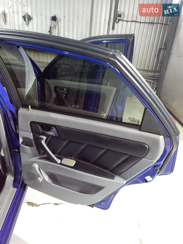 Седан Chevrolet Lacetti 2006 в Києві