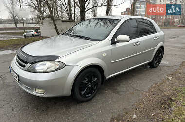Хэтчбек Chevrolet Lacetti 2006 в Кременчуге