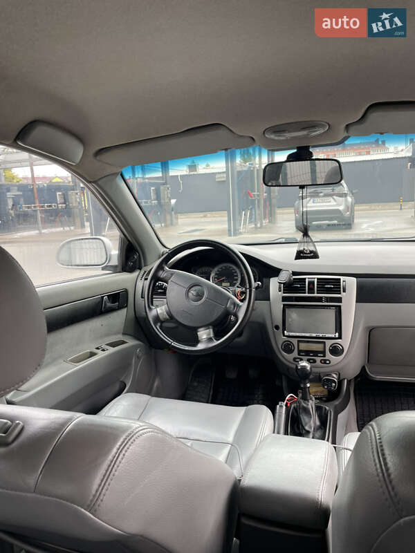 Седан Chevrolet Lacetti 2005 в Киеве
