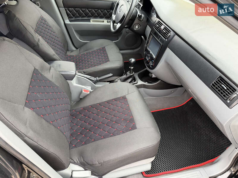 Седан Chevrolet Lacetti 2008 в Могилев-Подольске фото 37 Седан Chevrolet Lacetti 2008 в Могилев-Подольске