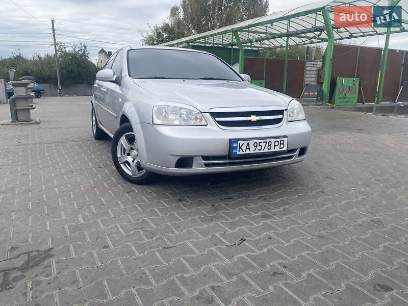 Седан Chevrolet Lacetti 2007 в Киеве