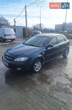 Хэтчбек Chevrolet Lacetti 2008 в Киеве