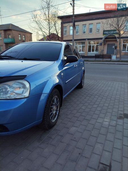 Седан Chevrolet Lacetti 2005 в Килии