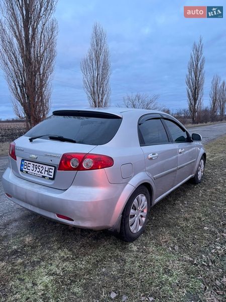 Хэтчбек Chevrolet Lacetti 2005 в Кропивницком