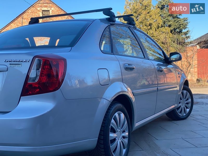 Седан Chevrolet Lacetti 2008 в Харькове