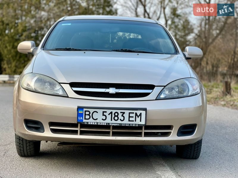 Хэтчбек Chevrolet Lacetti 2011 в Львове