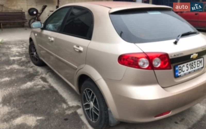 Хэтчбек Chevrolet Lacetti 2011 в Львове