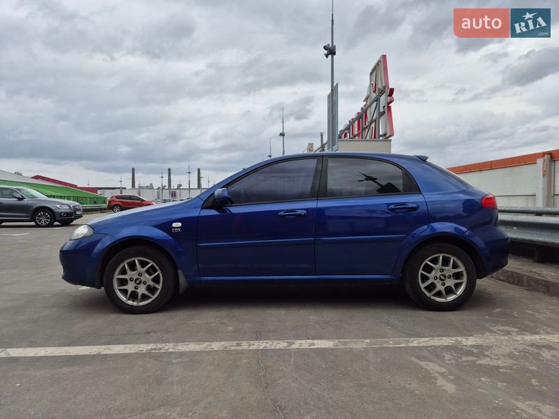 Хэтчбек Chevrolet Lacetti 2008 в Броварах