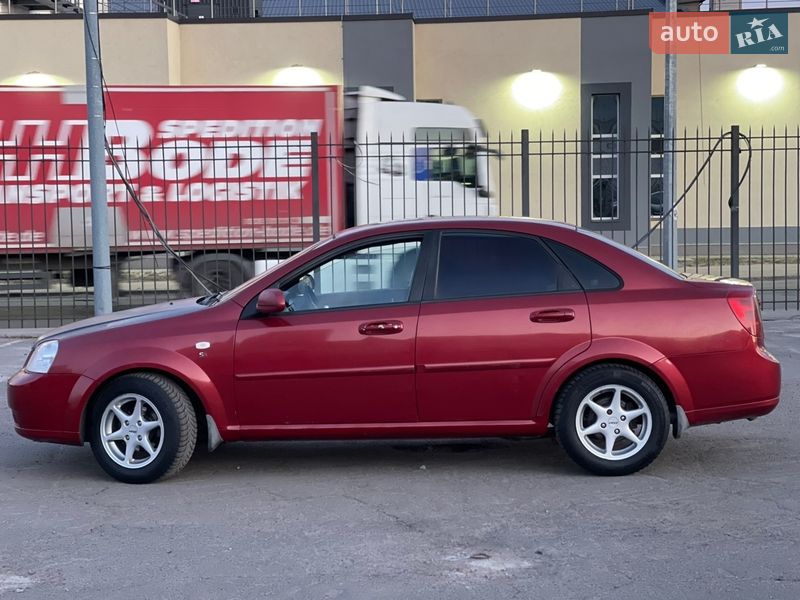Седан Chevrolet Lacetti 2004 в Києві
