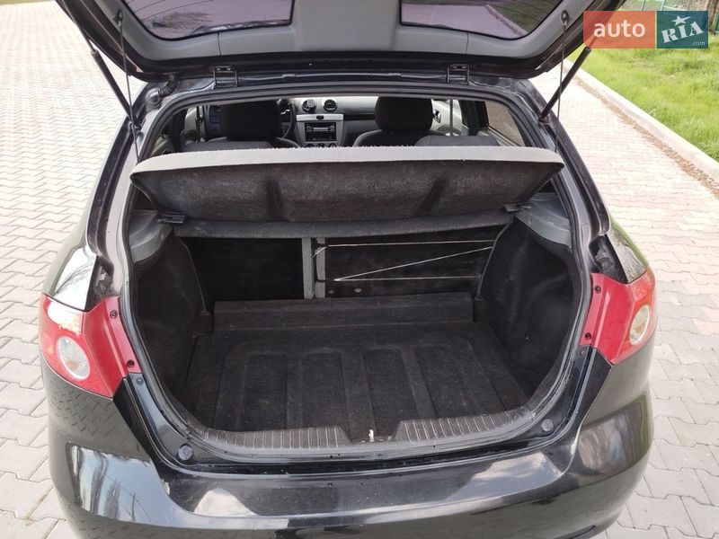 Хэтчбек Chevrolet Lacetti 2007 в Черноморске