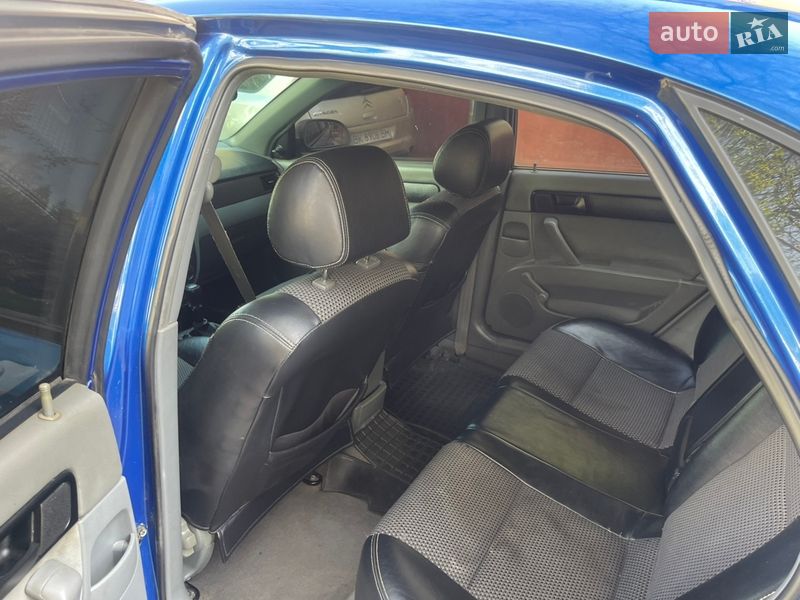 Седан Chevrolet Lacetti 2005 в Ровно