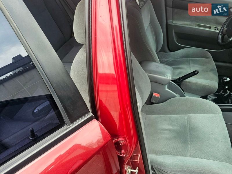 Седан Chevrolet Lacetti 2005 в Днепре