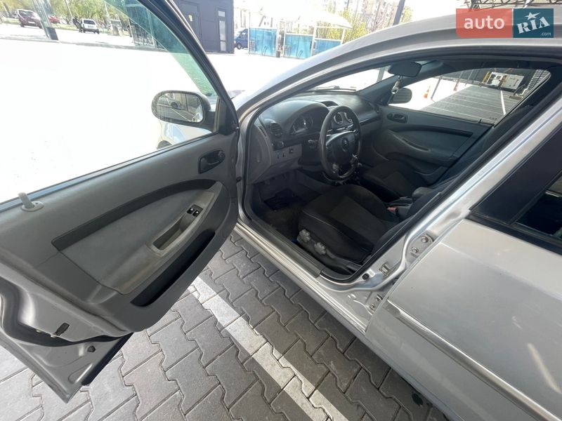 Хэтчбек Chevrolet Lacetti 2005 в Николаеве фото 15 Хэтчбек Chevrolet Lacetti 2005 в Николаеве