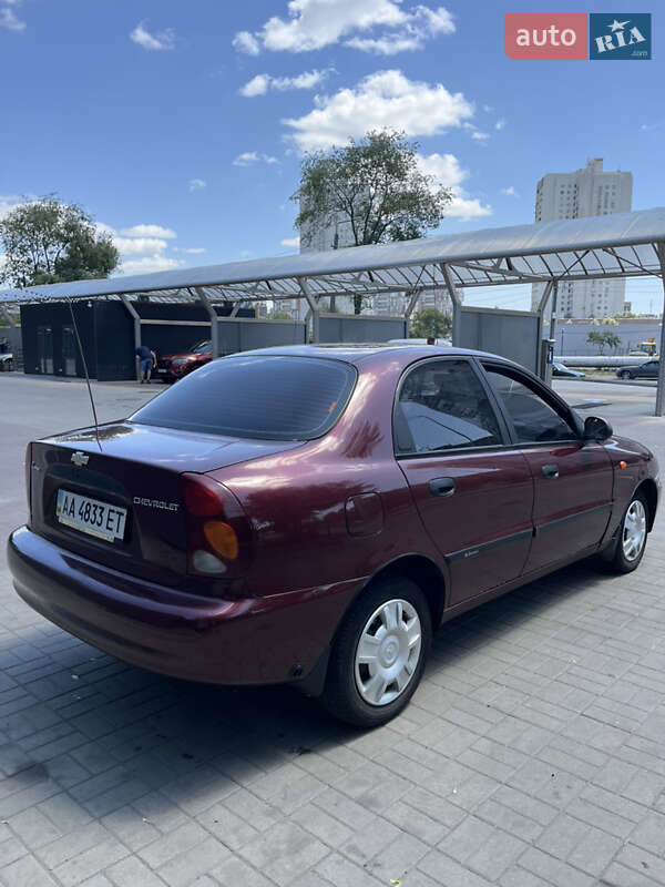 Седан Chevrolet Lanos 2007 в Днепре