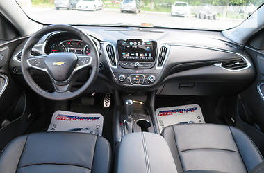 Седан Chevrolet Malibu 2016 в Киеве