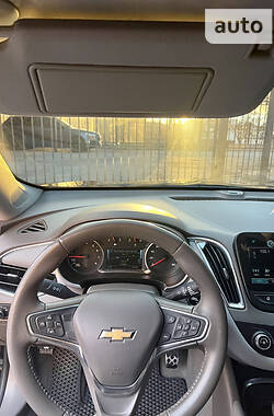Седан Chevrolet Malibu 2017 в Запорожье