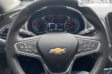 Седан Chevrolet Malibu 2016 в Ужгороде