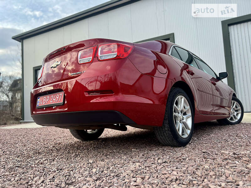 Седан Chevrolet Malibu 2014 в Дрогобыче
