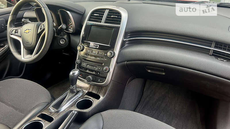 Седан Chevrolet Malibu 2014 в Дрогобыче