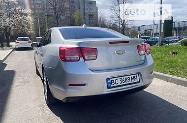 Седан Chevrolet Malibu 2013 в Львове