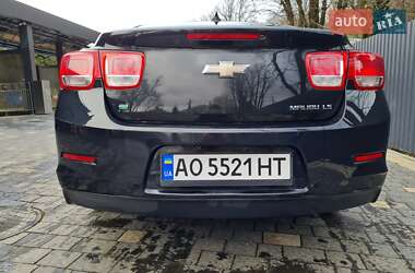 Седан Chevrolet Malibu 2014 в Ужгороді
