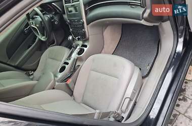 Седан Chevrolet Malibu 2014 в Ужгороді