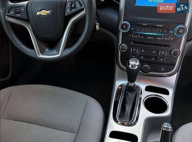 Седан Chevrolet Malibu 2014 в Ужгороді