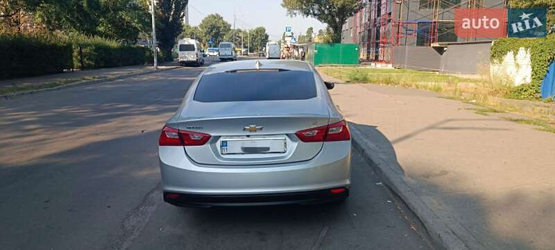 Седан Chevrolet Malibu 2016 в Києві