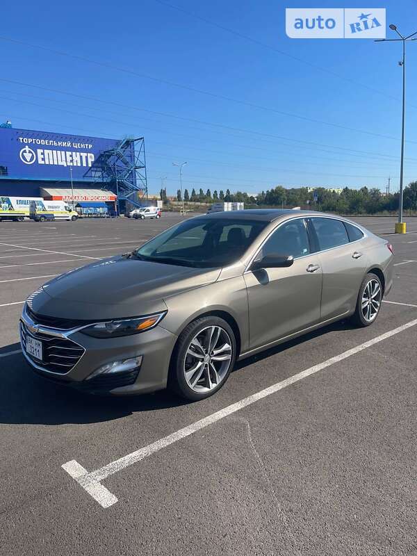 Седан Chevrolet Malibu 2019 в Ровно