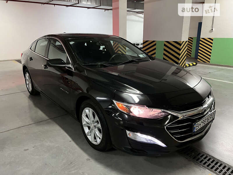 Седан Chevrolet Malibu 2019 в Одессе