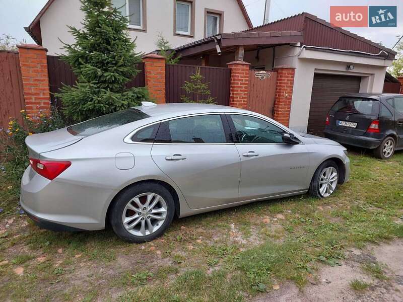 Седан Chevrolet Malibu 2016 в Вышгороде