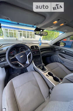 Седан Chevrolet Malibu 2012 в Прилуках