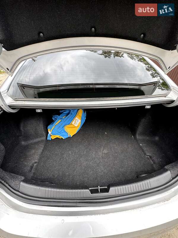 Седан Chevrolet Malibu 2019 в Киеве фото 8 Седан Chevrolet Malibu 2019 в Киеве