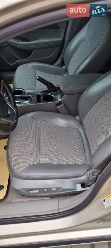 Седан Chevrolet Malibu 2014 в Хмельницькому