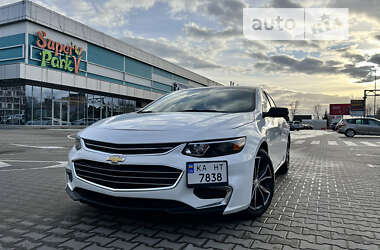 Седан Chevrolet Malibu 2017 в Киеве