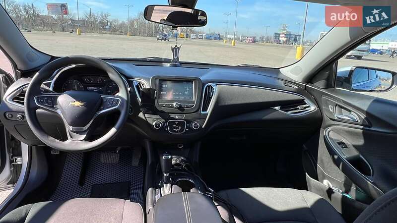 Седан Chevrolet Malibu 2016 в Одессе