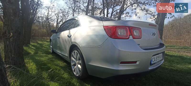 Седан Chevrolet Malibu 2015 в Умані