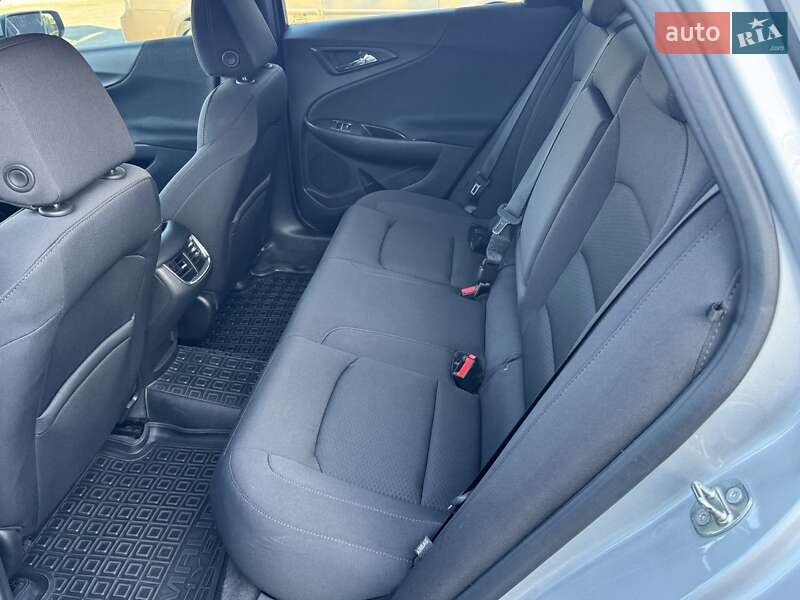 Седан Chevrolet Malibu 2017 в Кам'янському