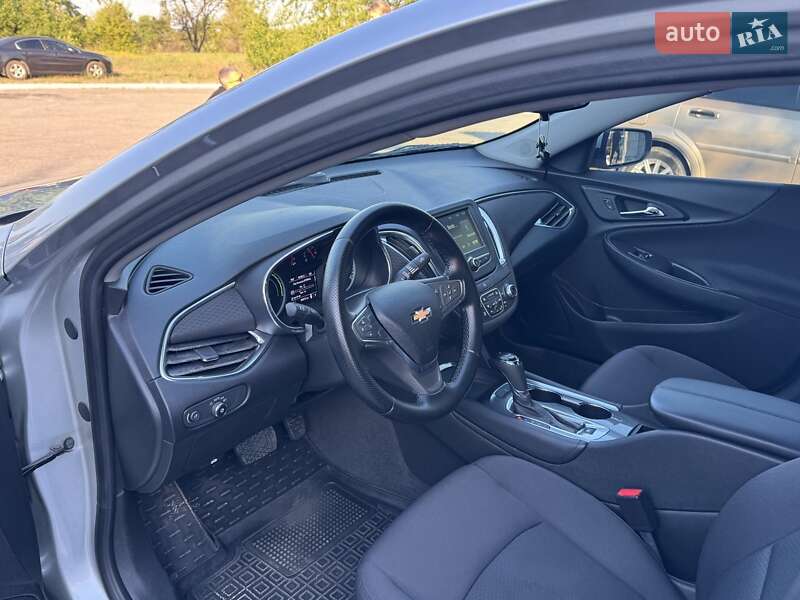 Седан Chevrolet Malibu 2017 в Кам'янському