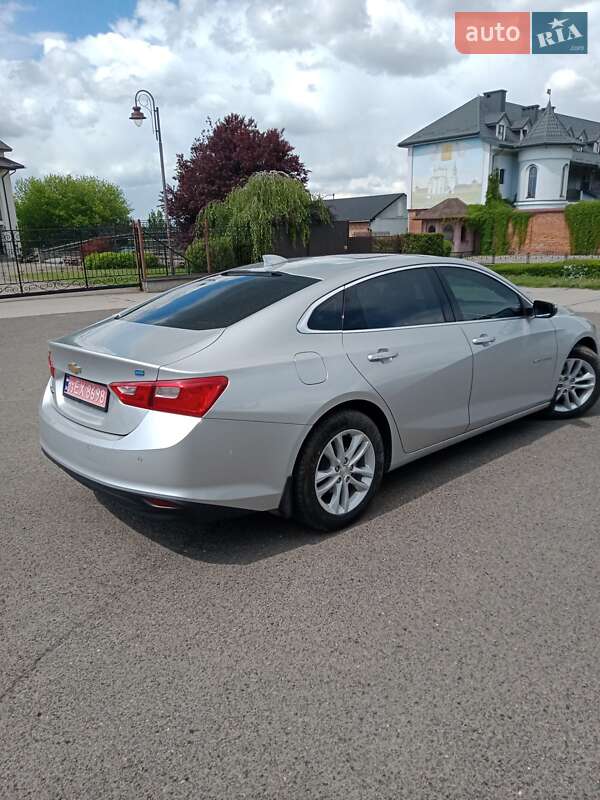 Седан Chevrolet Malibu 2016 в Володимирі
