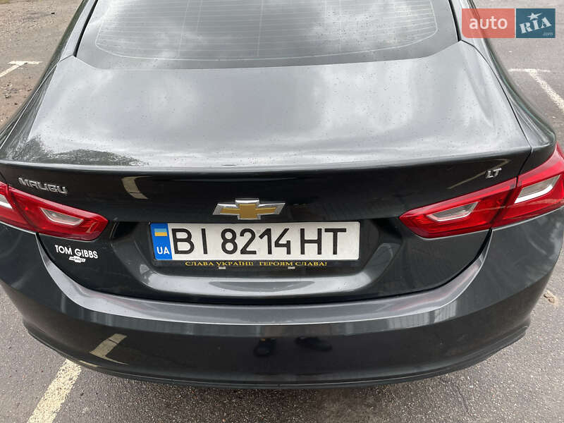 Седан Chevrolet Malibu 2017 в Полтаві