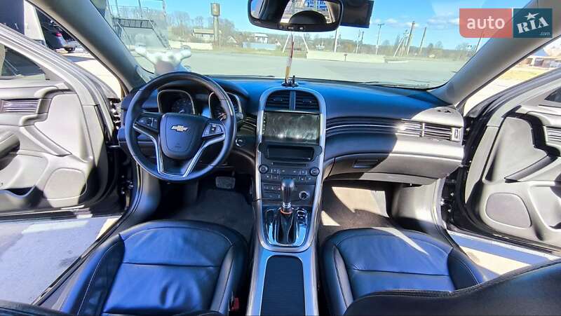 Седан Chevrolet Malibu 2015 в Жашківу