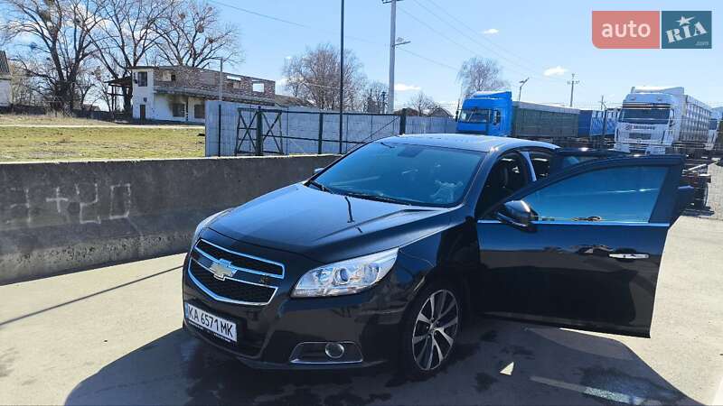 Седан Chevrolet Malibu 2015 в Жашківу